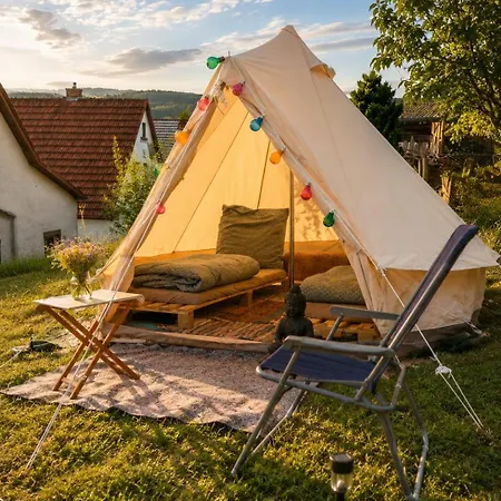 Travel Sleep & I Schlafen Im Jurtenzelt Mit Schoenem Ausblick, Garten Und *