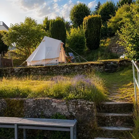 Travel Sleep & I Schlafen Im Jurtenzelt Mit Schoenem Ausblick, Garten Und Burgsinn