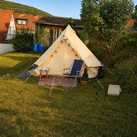 Travel Sleep & I Schlafen Im Jurtenzelt Mit Schoenem Ausblick, Garten Und *